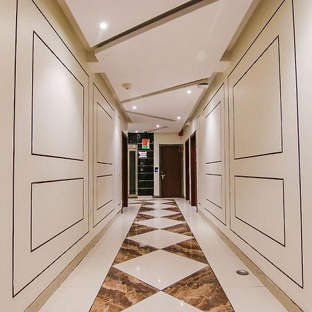 Fabhotel Golden Glory Nuova Delhi Esterno foto